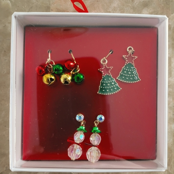 🎄Adorable Christmas Earrings Set